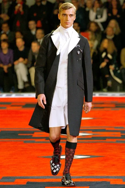 Look 35